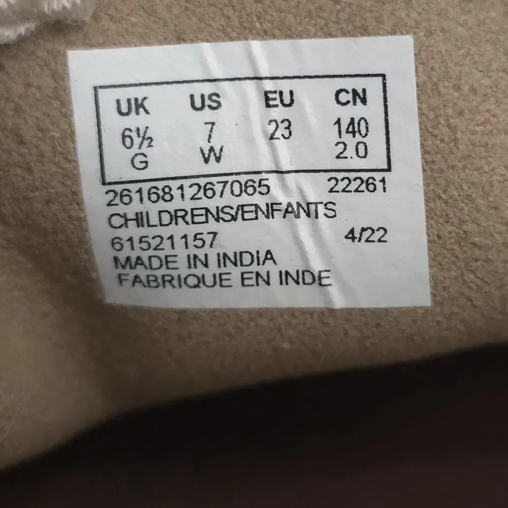 CLARKS New Wallabee Booties US 7W Big Kid Sand Combi LEATHER Toddler Shoes Suede